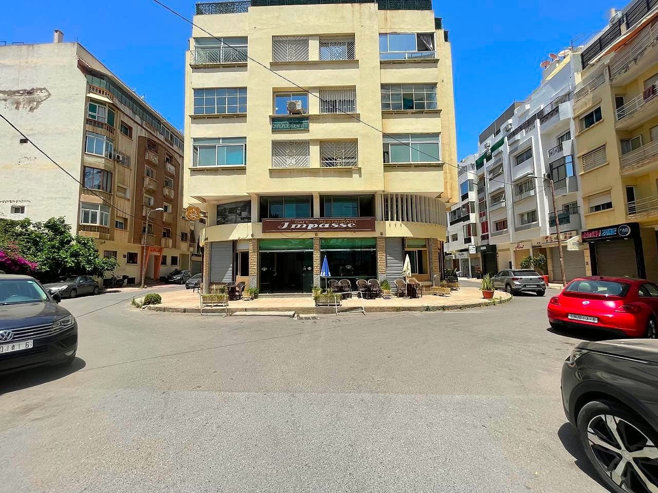 Bureau 100m² avec Clim : Pas de porte à vendre — photo 10