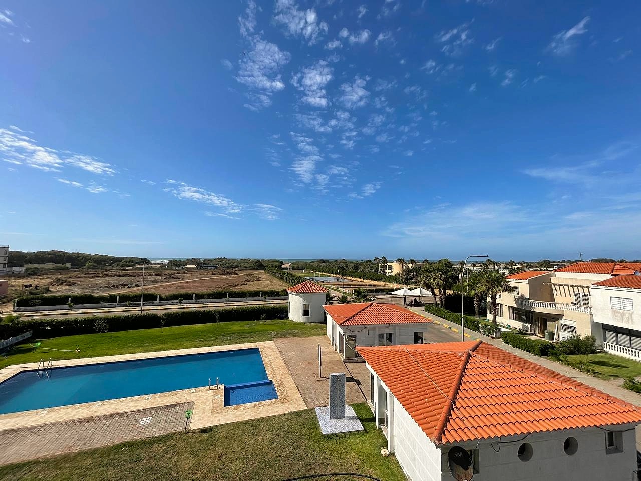 Villa 3 chambres avec terrasse et piscine — Garden Beach, Sidi Rahal — photo 4