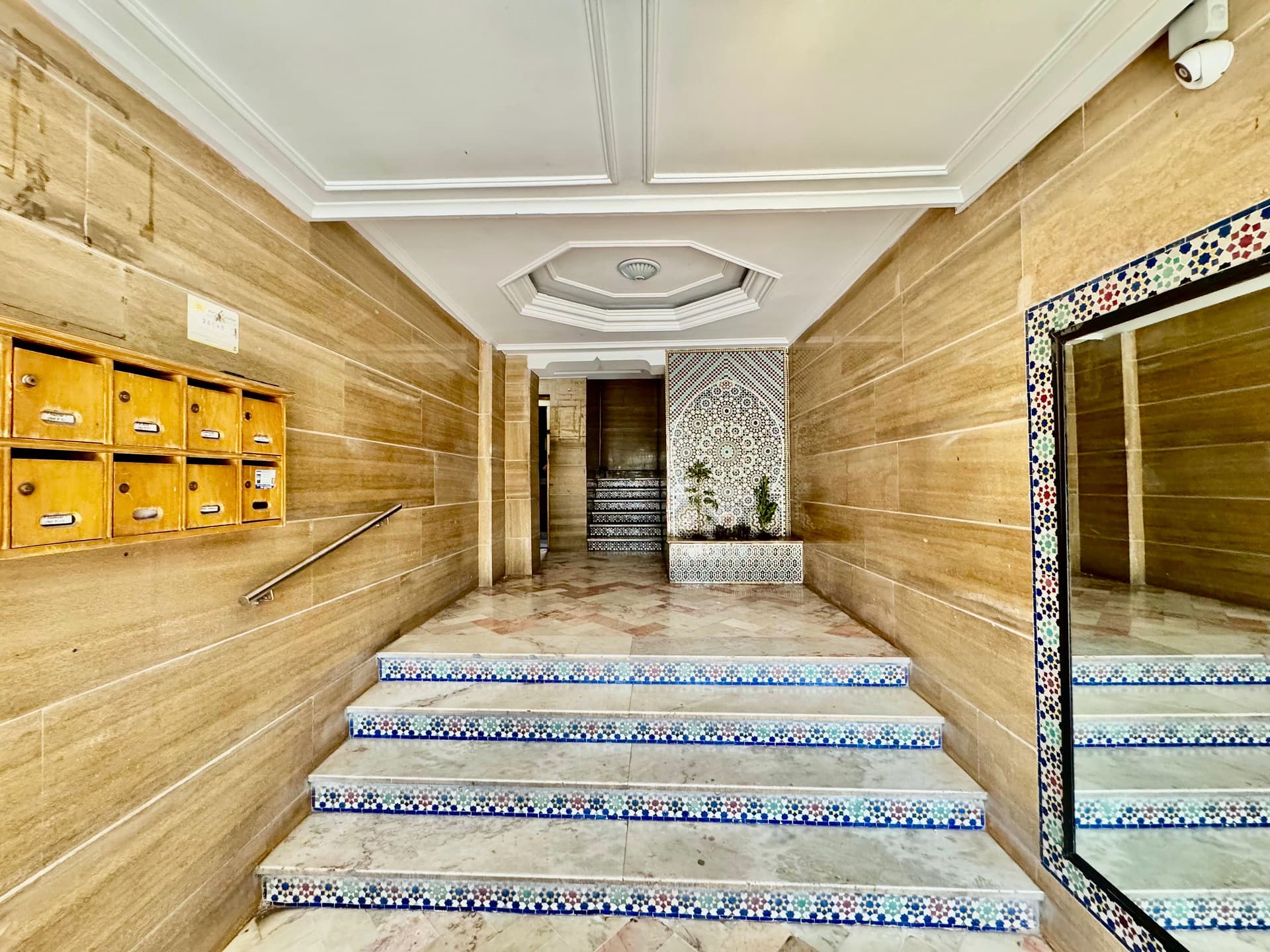 Appartement 2 chambres 115 m² avec ascenseur à louer à Maarif — photo 1