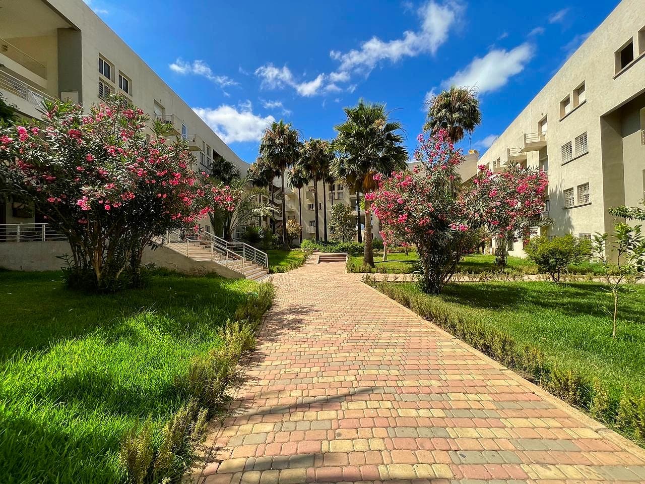 Appartement à vendre — Hay Hassani, Casablanca — photo 1