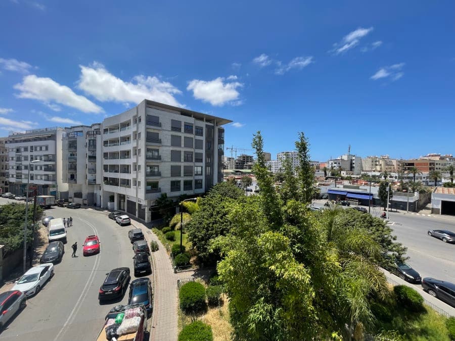 Appartement 3 chambres avec terrasse et parking — Val Fleuri, Casablanca — photo 1