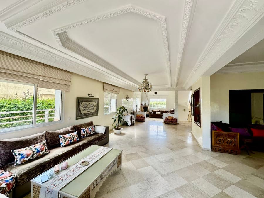 Villa 5 chambres avec jardin et terrasse à vendre à Tamaris, Dar Bouazza — photo 1