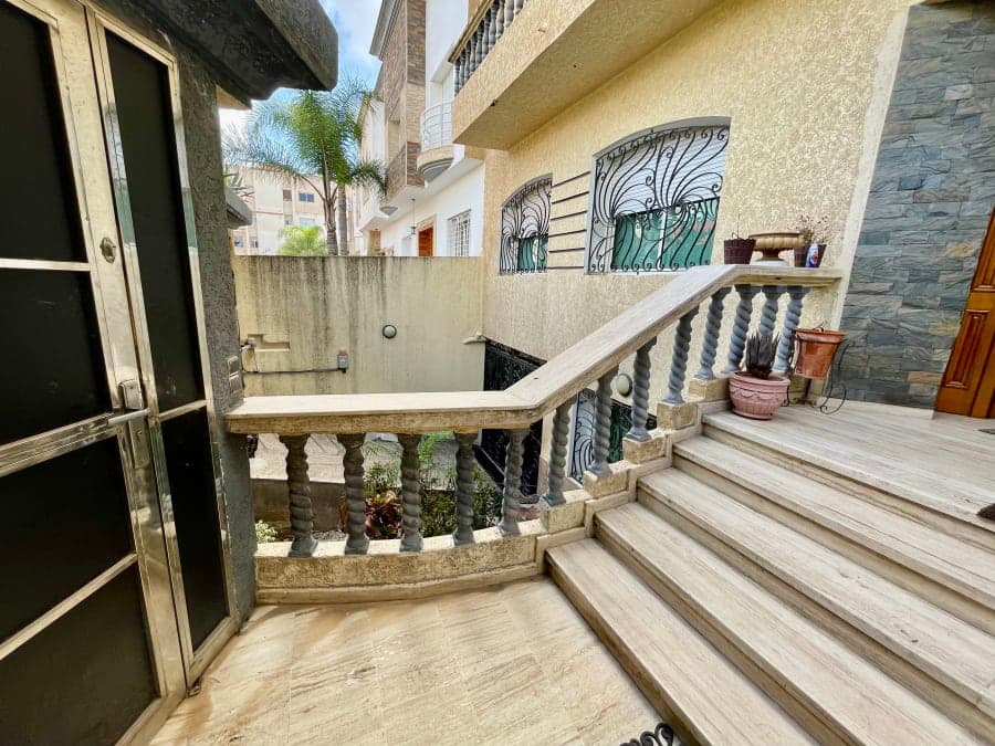 Villa 4 chambres meublée avec jardin et terrasse — Sidi Maarouf, Casablanca — photo 10