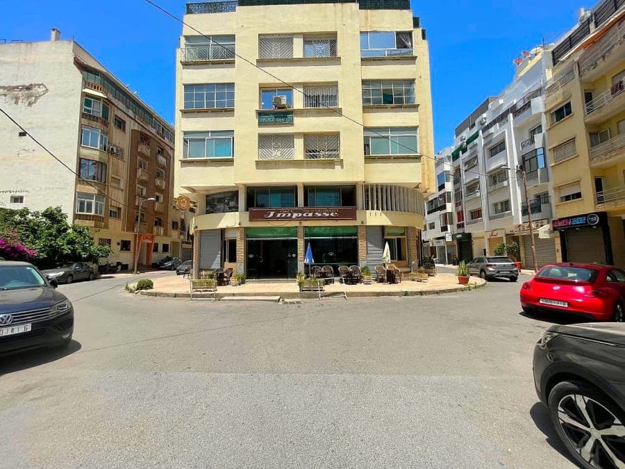 Bureau 100m² avec Clim : Pas de porte à vendre — photo 10