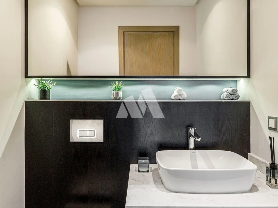 Appartement 4 chambres de 376 m² — 9