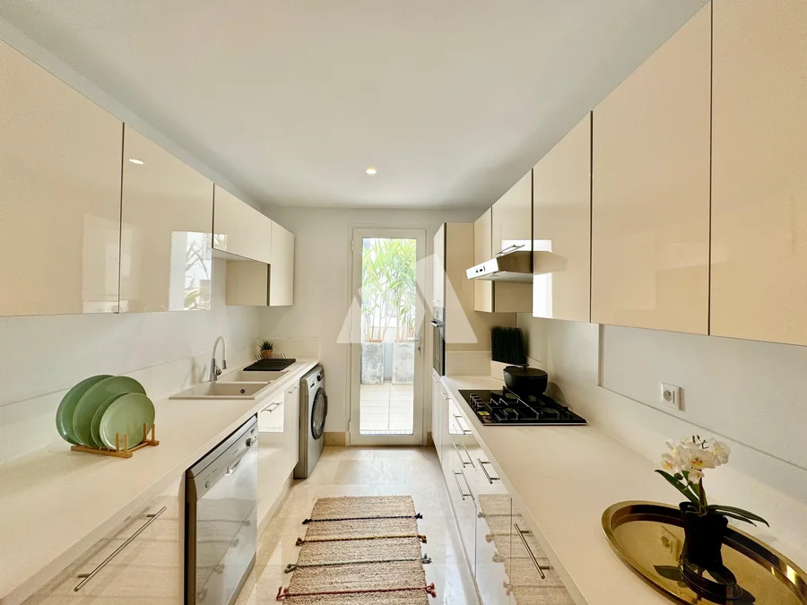 Appartement 2 chambres de 239 m² — 8