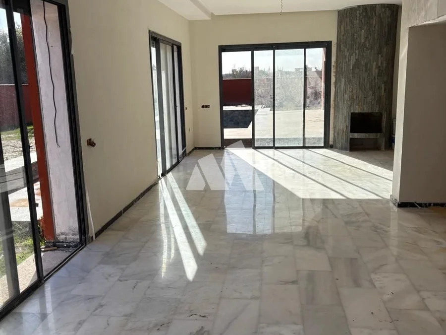 Villa 4 chambres de 882 m² — 2