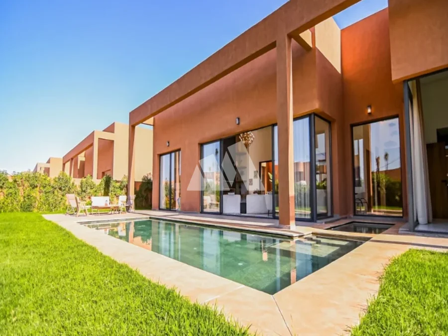 Villa 4 chambres de 757 m² — 2