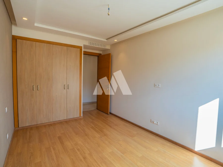 Appartement 3 chambres de 146 m² — 11