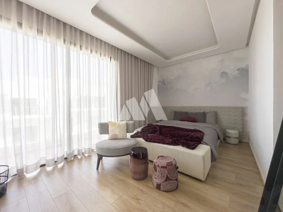Villa 4 chambres de 257 m² — 8
