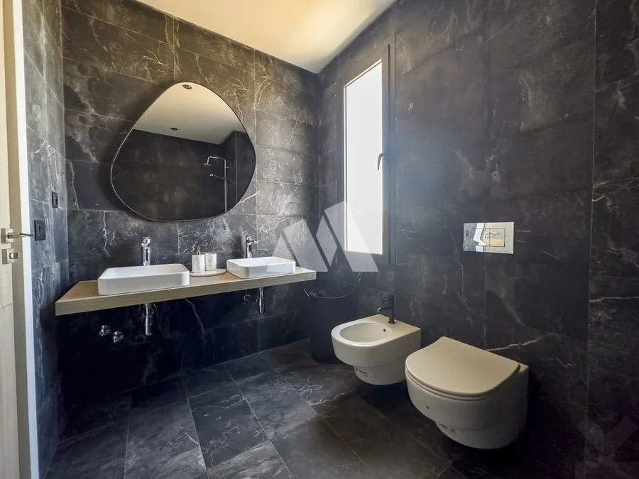 Villa 4 chambres de 257 m² — 11