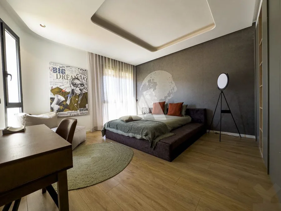 Villa 4 chambres de 257 m² — 7