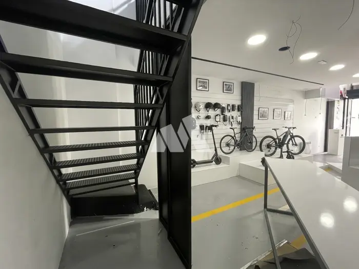 Local commercial 86 m² climatisé Derb Ghalef Casablanca à vendre — photo 2