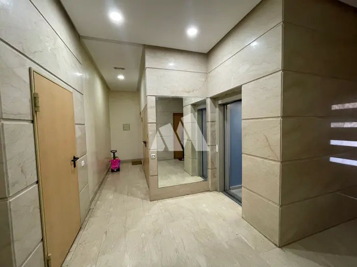 Appartement 117 m² meublé avec balcon à vendre Ibn Tachfine Casablanca — photo 8
