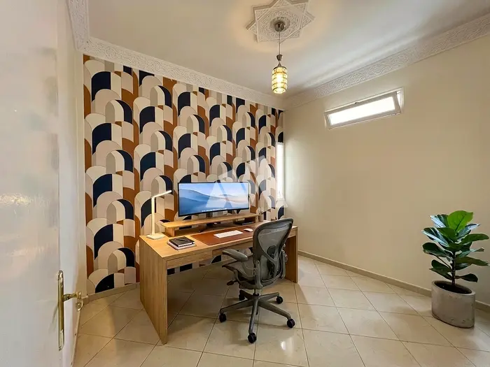 Bureau 100 m² à louer Casablanca Ain Chock cuisine équipée étage 3 — photo 3