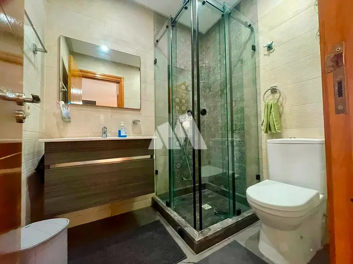Appartement meublé 60 m² avec terrasse à louer Belvédère Roches Noires Casablanca — photo 5