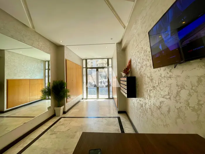 Appartement 93 m² La Villette Casablanca terrasse cuisine équipée climatisation ascenseur étage 5 — photo 17
