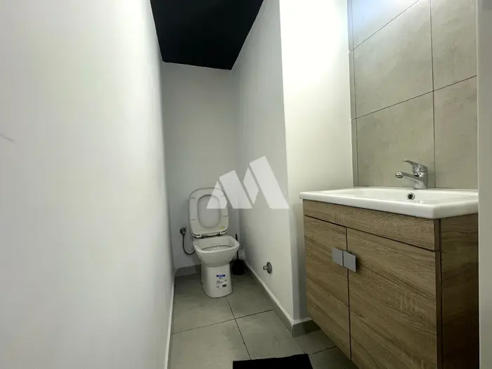 Local commercial 86 m² climatisé Derb Ghalef Casablanca à vendre — photo 6