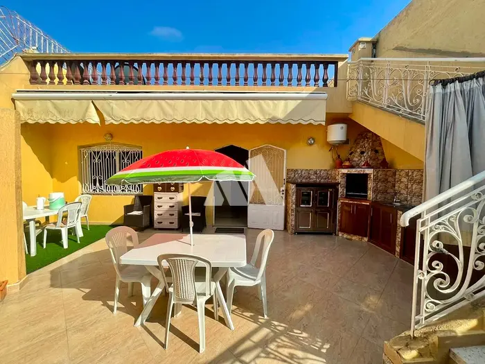 Villa moderne 336 m² 4 chambres terrasse balcon cuisine équipée Sidi Bernoussi Casablanca — photo 16